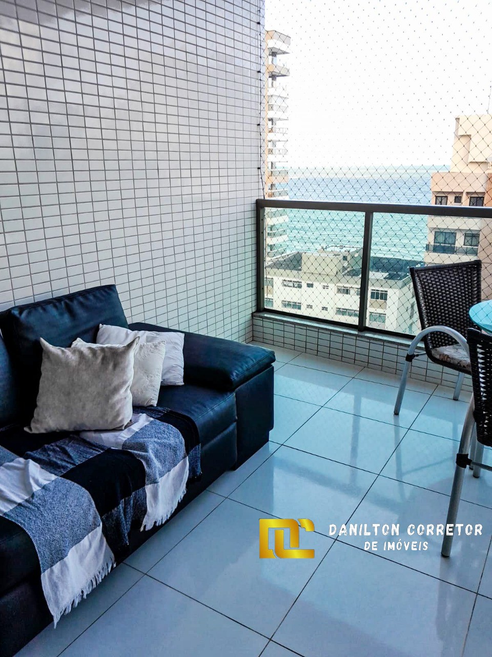 Apartamento com 03 quartos na PRAIA DO MORRO com VISTA MAR GUAPARI-ES