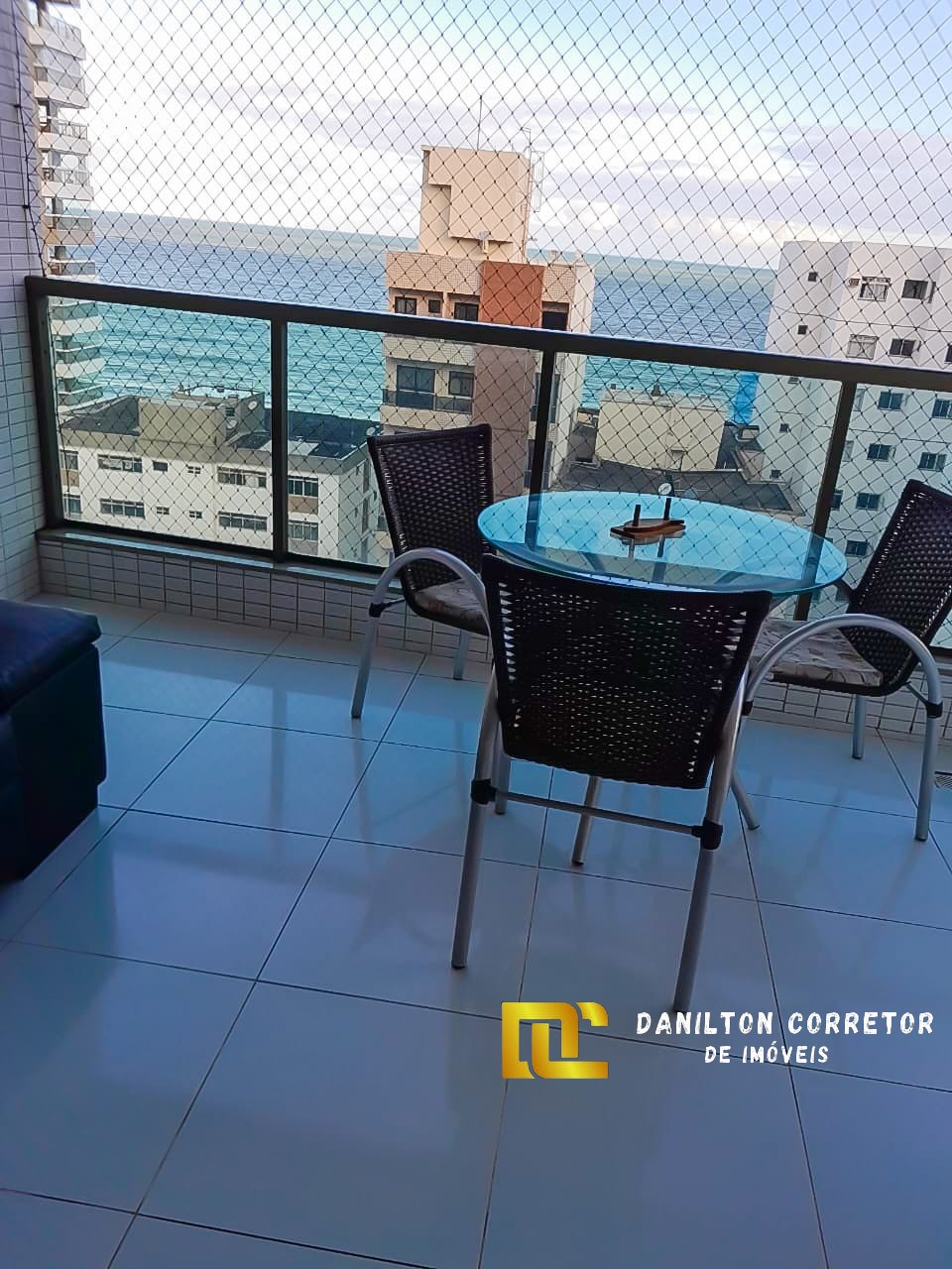 Apartamento com 03 quartos na PRAIA DO MORRO com VISTA MAR GUAPARI-ES