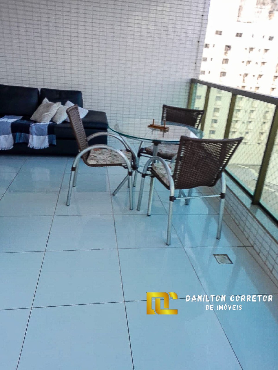Apartamento com 03 quartos na PRAIA DO MORRO com VISTA MAR GUAPARI-ES