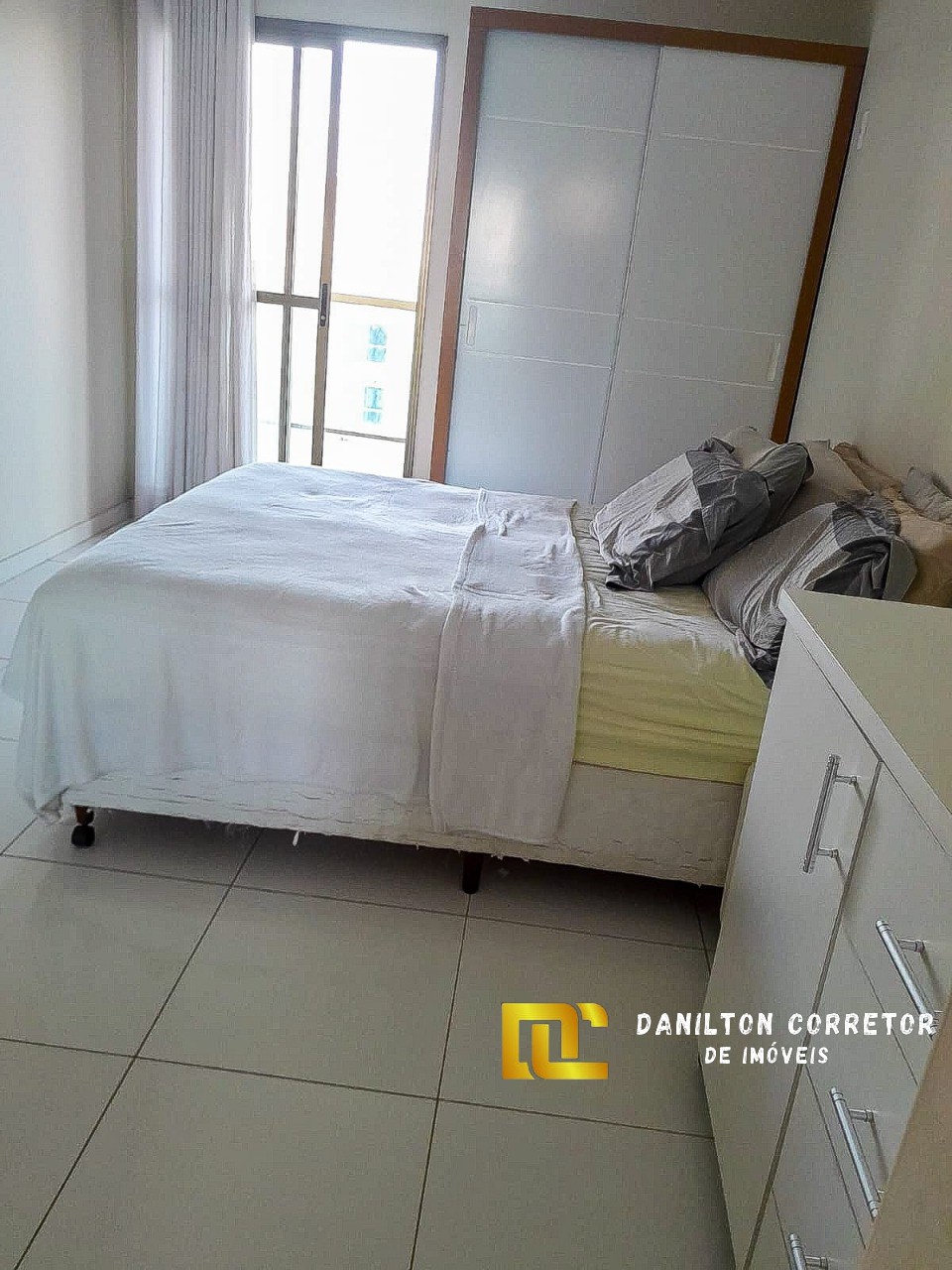 Apartamento com 03 quartos na PRAIA DO MORRO com VISTA MAR GUAPARI-ES