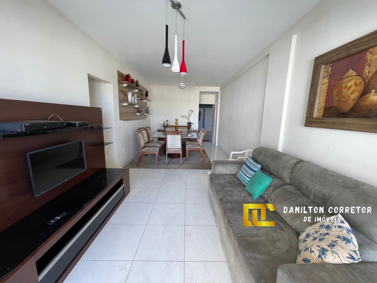 Apartamento com 03 quartos A venda na Praia do Morro localização privilegiada GUARAPARI-ES