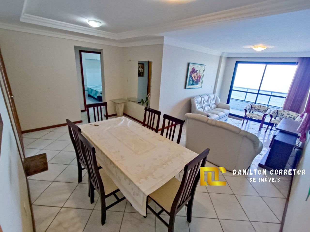 Apartamento Frente mar na Praia do morro com 3 quartos por apenas R$: 800 mil