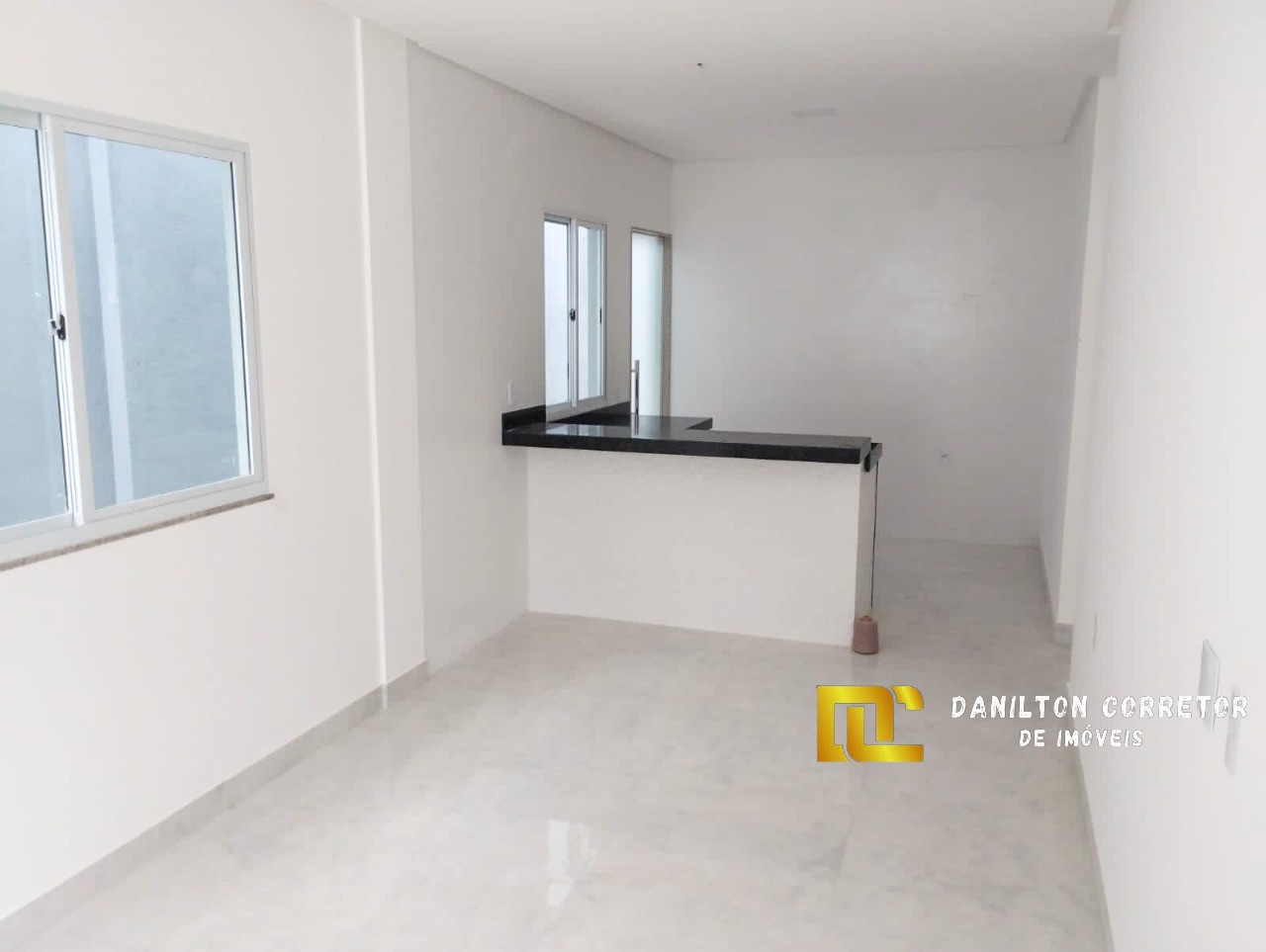 Casa com 3 quartos a venda em santa monica próximo de ponto 