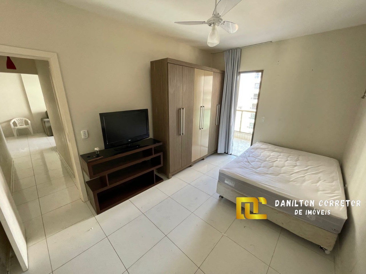 Apartamento com 03 quartos A venda na Praia do Morro localização privilegiada GUARAPARI-ES