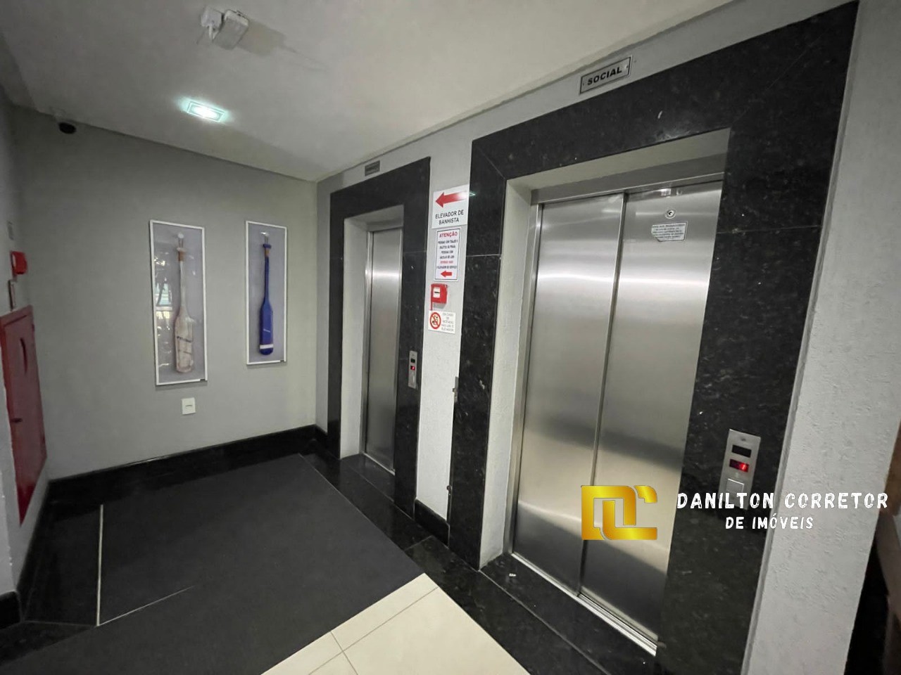 Apartamento com 03 quartos A venda na Praia do Morro localização privilegiada GUARAPARI-ES