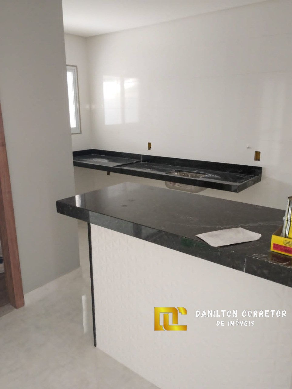 Casa com 3 quartos a venda em santa monica próximo de ponto 