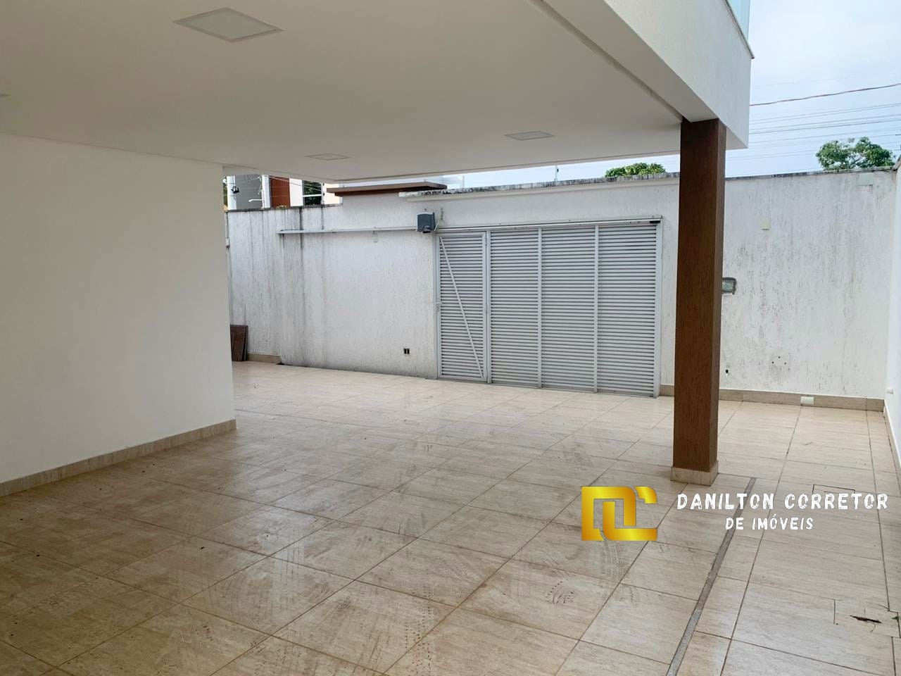 Casa Duplex fino acabamento A vanda na Praia do morro com financiamento direto com a construtora