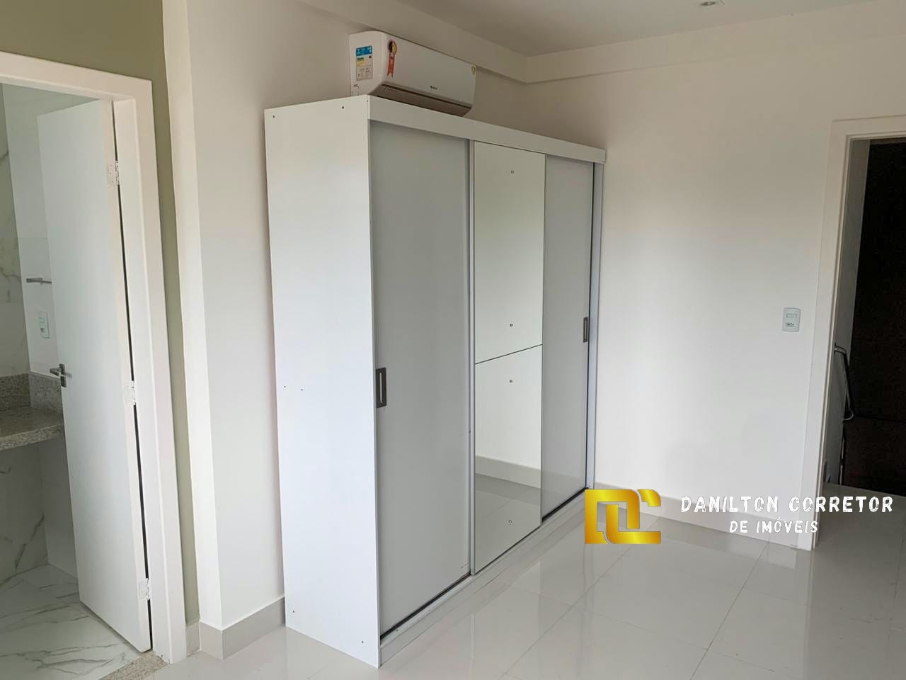 Casa Duplex fino acabamento A vanda na Praia do morro com financiamento direto com a construtora