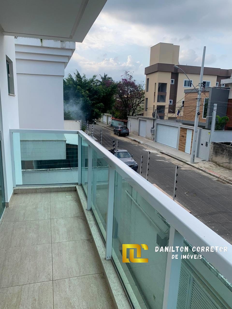Casa Duplex fino acabamento A vanda na Praia do morro com financiamento direto com a construtora
