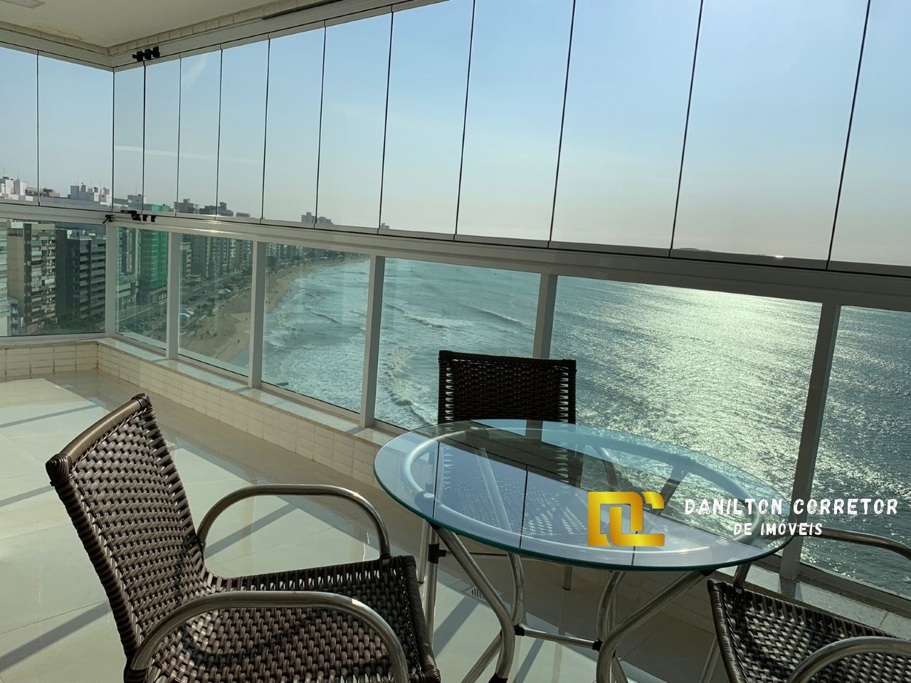 Lindo apartamento Frente mar super diferenciado!