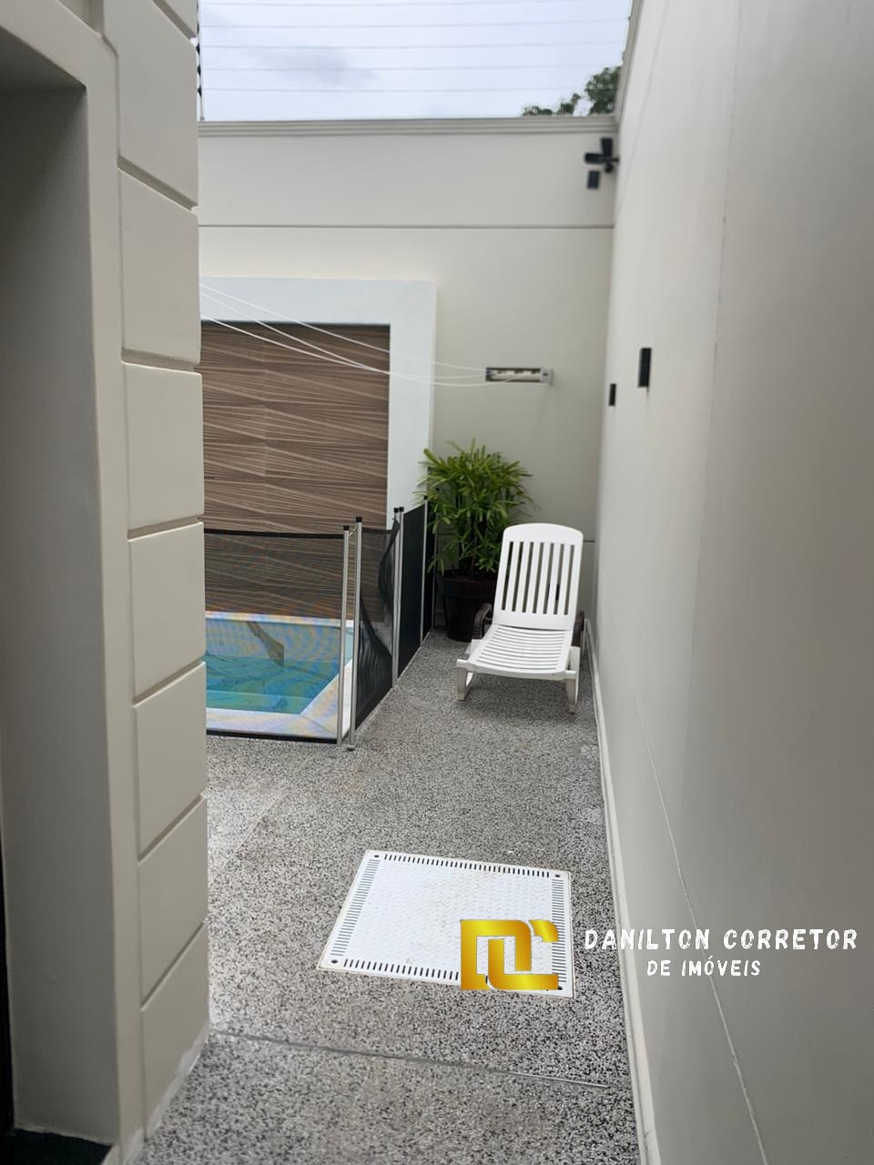 Casa a venda em Condomínio de alto padrão em Guarapari