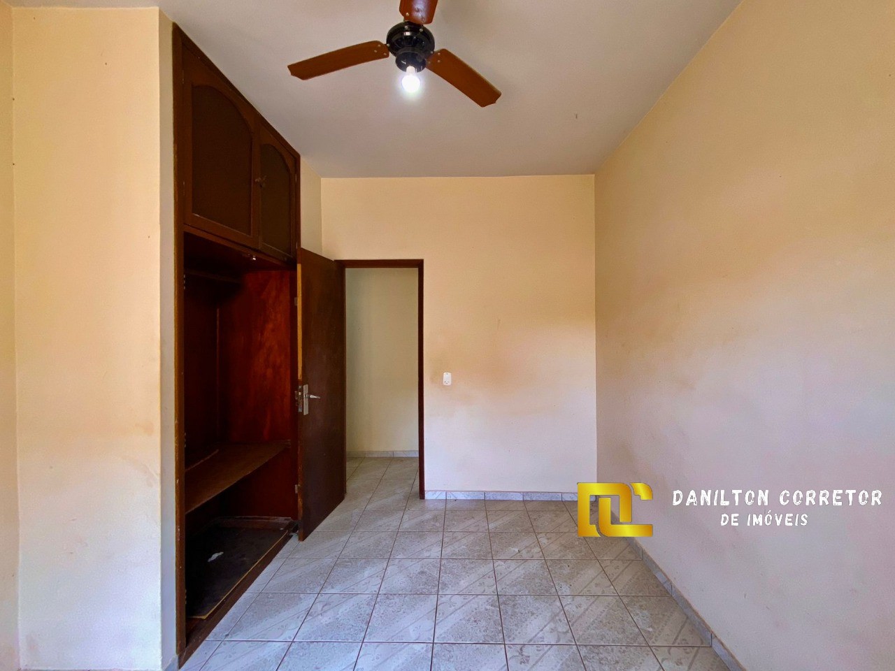 Casa a venda perto da praia com 3 quartos com 191 m² área construída