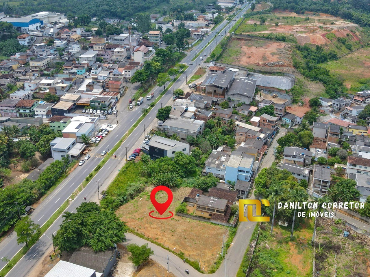 3 lotes medindo o total de 2.598,80 m² escriturado na avenid - foto 1