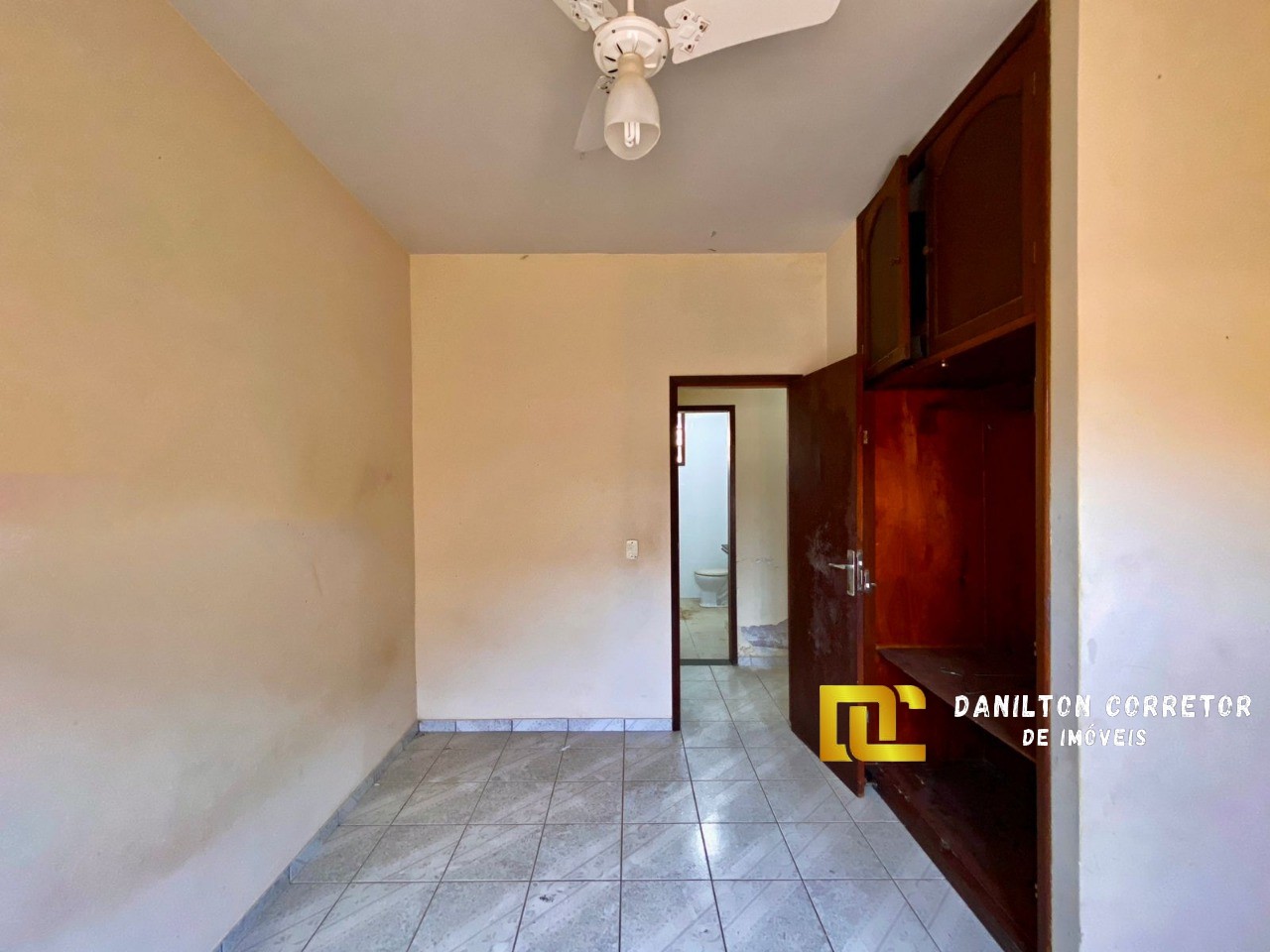Casa a venda perto da praia com 3 quartos com 191 m² área construída