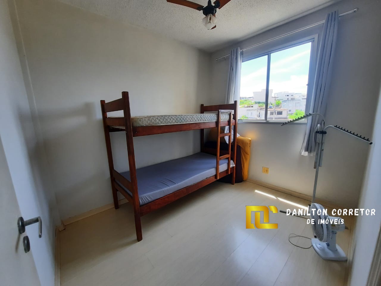 Apartamento locação anual na praia do morro