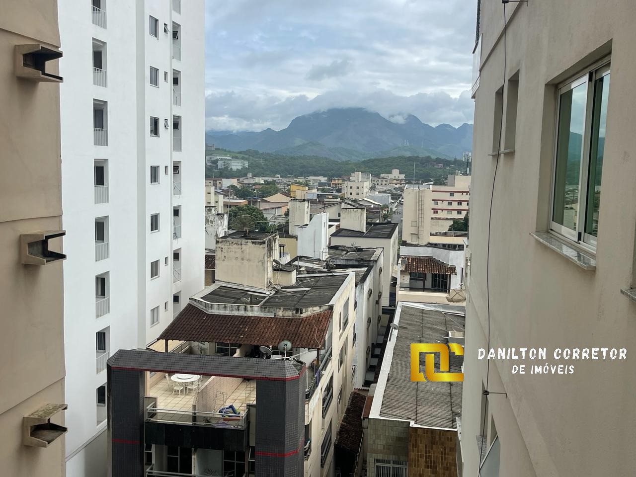 Apartamento OPORTUNIDADE de 2 quartos e área de Lazer completa na praia do Morro Guarapari-Es