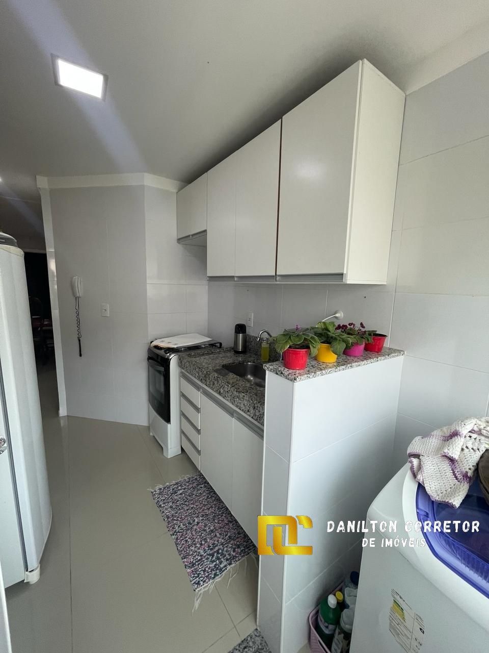 Apartamento OPORTUNIDADE de 2 quartos e área de Lazer completa na praia do Morro Guarapari-Es