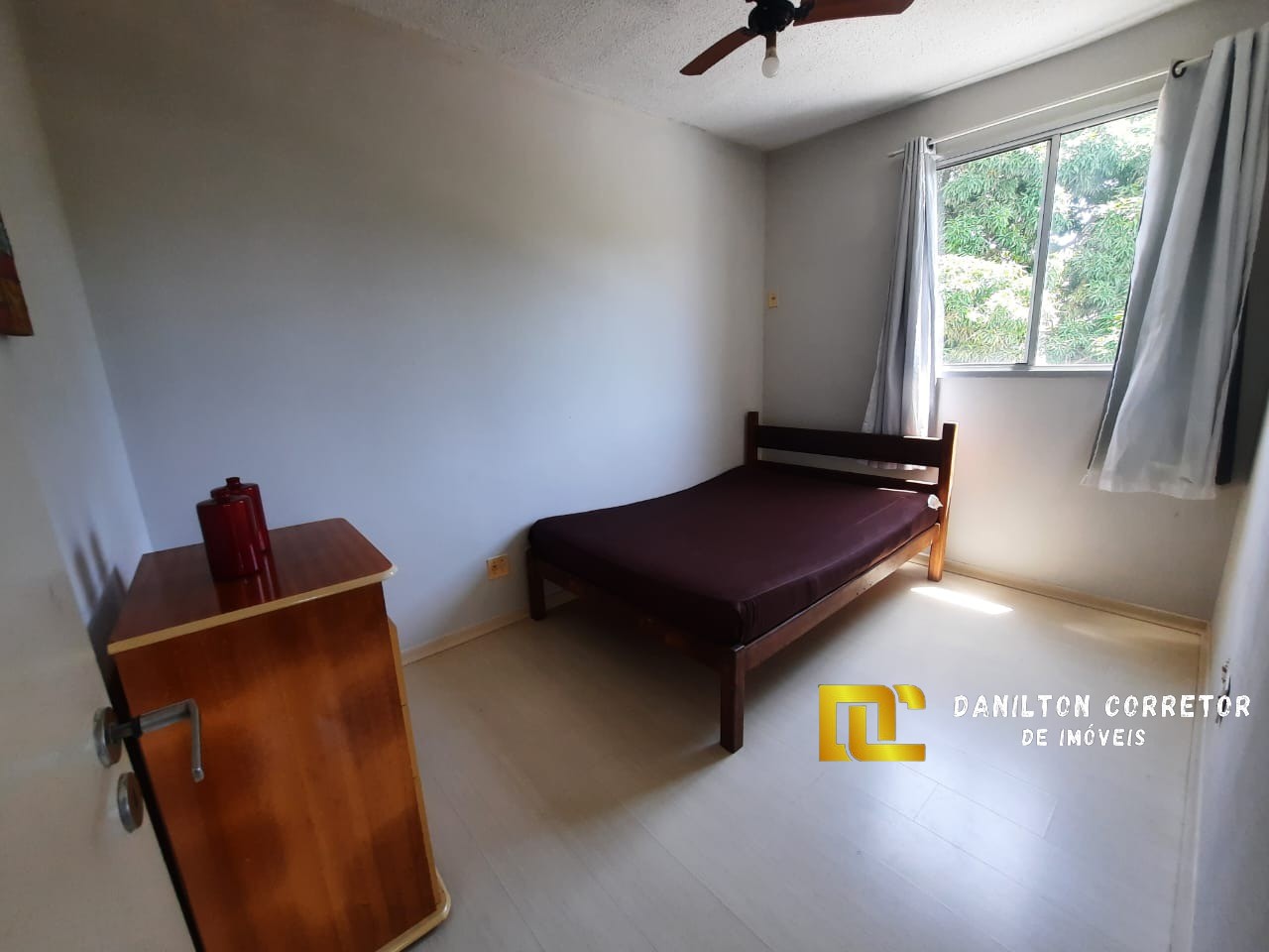 Apartamento locação anual na praia do morro