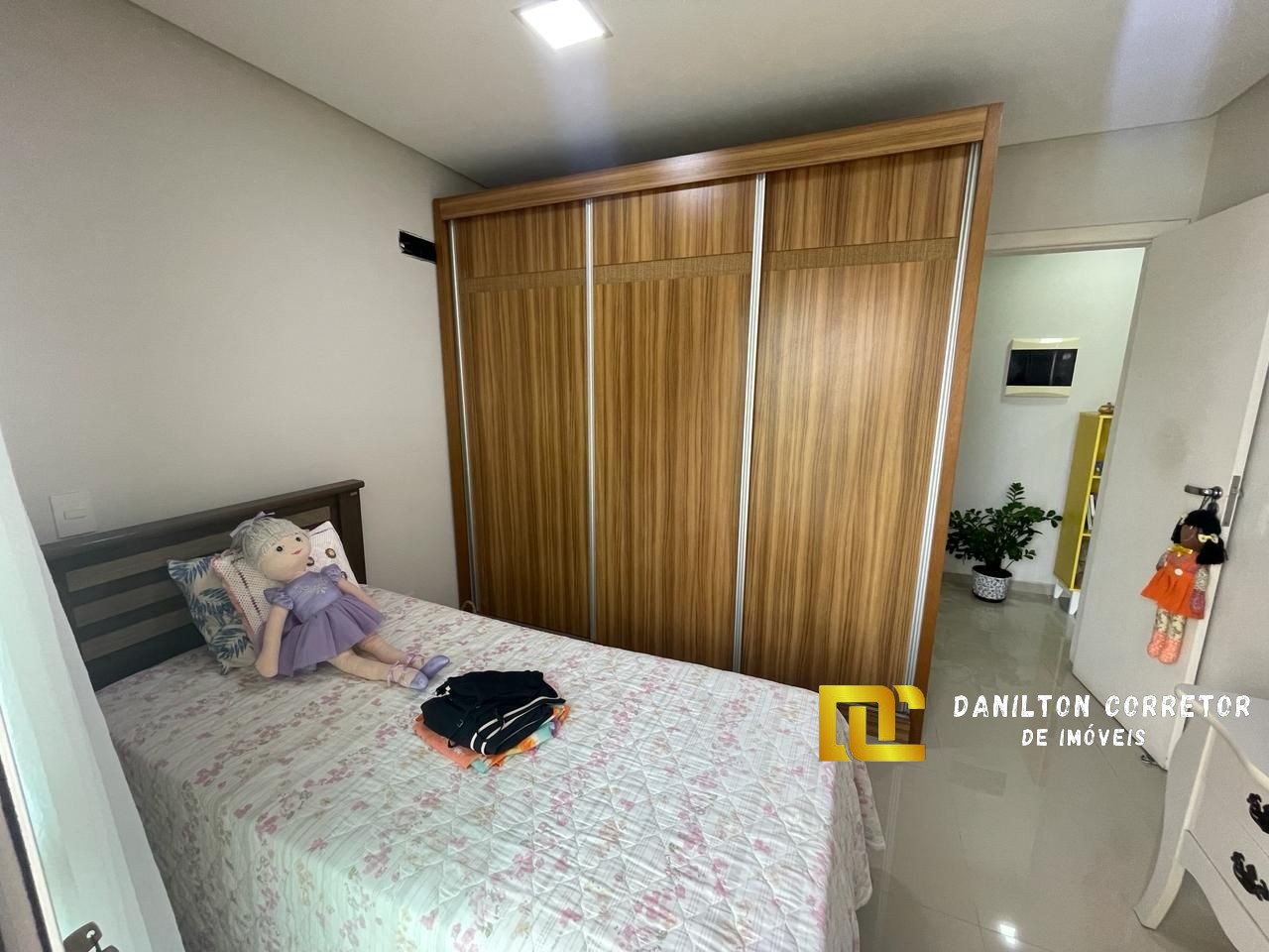 Apartamento OPORTUNIDADE de 2 quartos e área de Lazer completa na praia do Morro Guarapari-Es