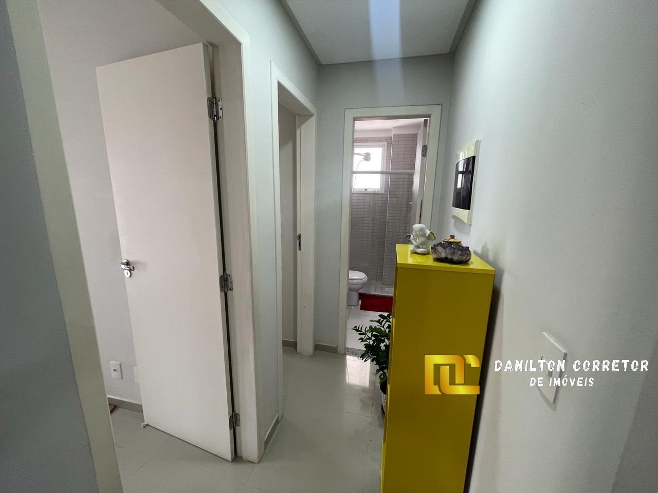 Apartamento OPORTUNIDADE de 2 quartos e área de Lazer completa na praia do Morro Guarapari-Es