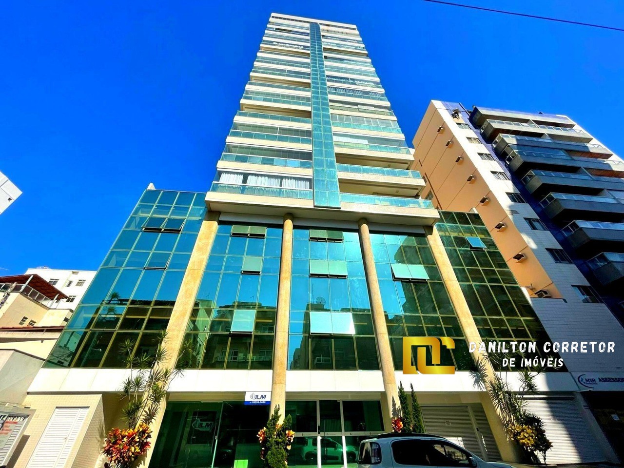 Apartamento OPORTUNIDADE de 2 quartos e área de Lazer completa na praia do Morro Guarapari-Es