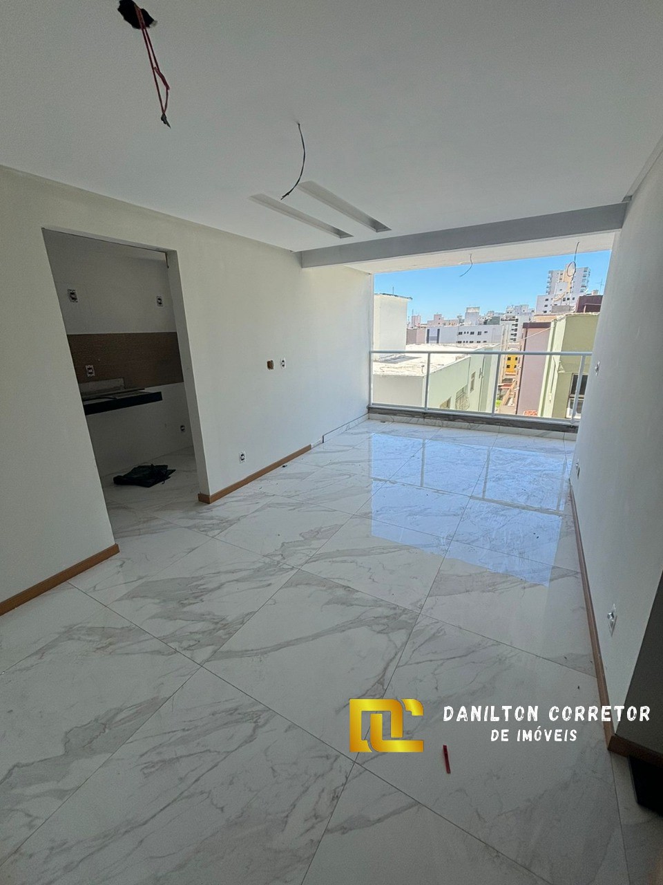 Oportunidade de apartamento em construção perto da praia