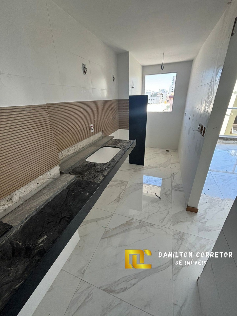 Oportunidade de apartamento em construção perto da praia