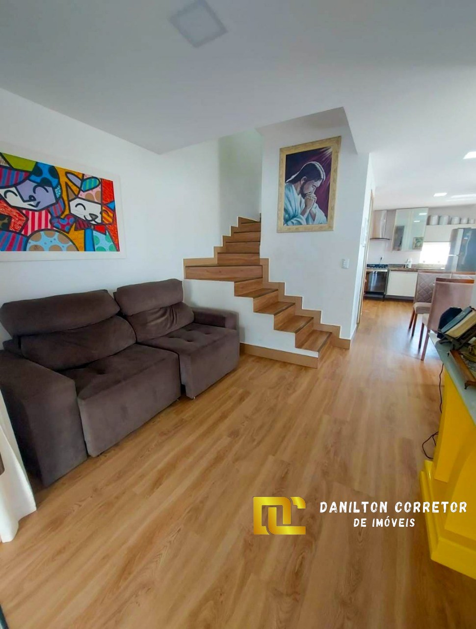 Casa a venda em santa monica com quintal e árvores frutíferas (preço baixo)
