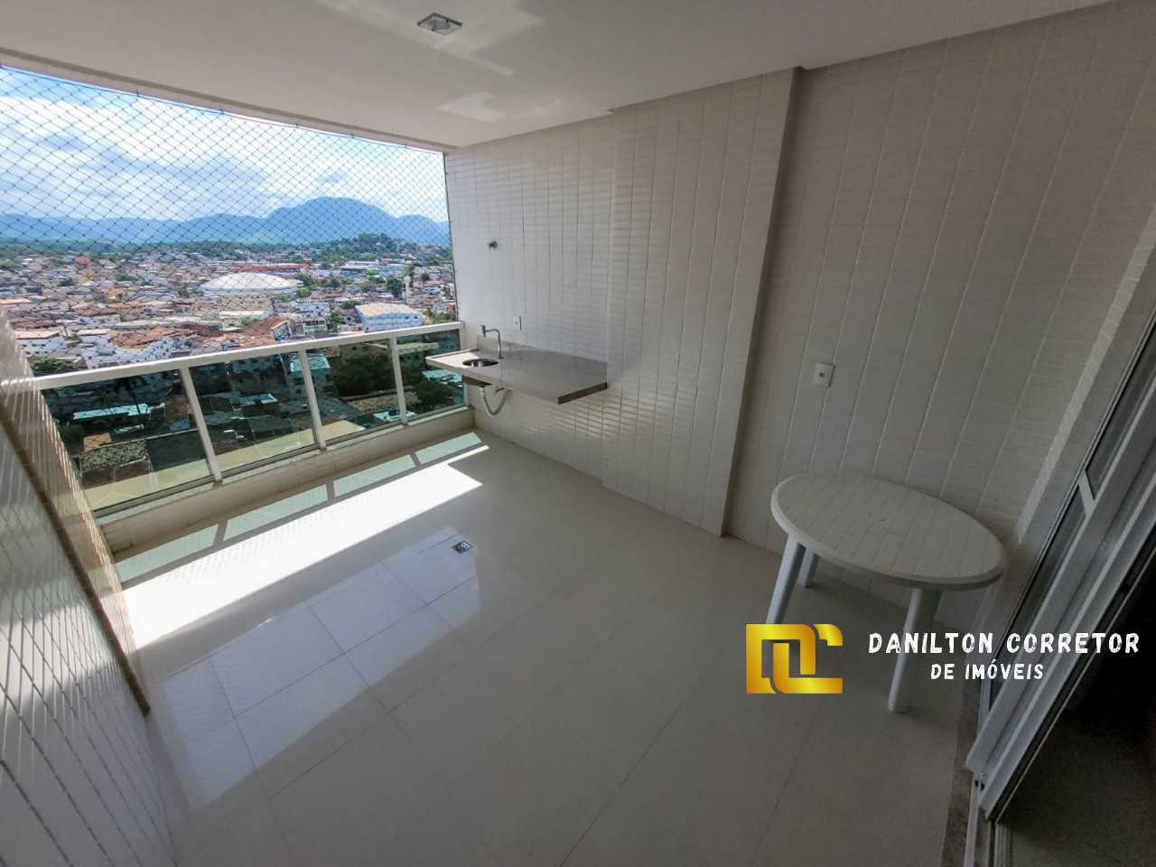 Apartamento 3 quartos com vista mar com um ótimo preço! a venda na praia do morro
