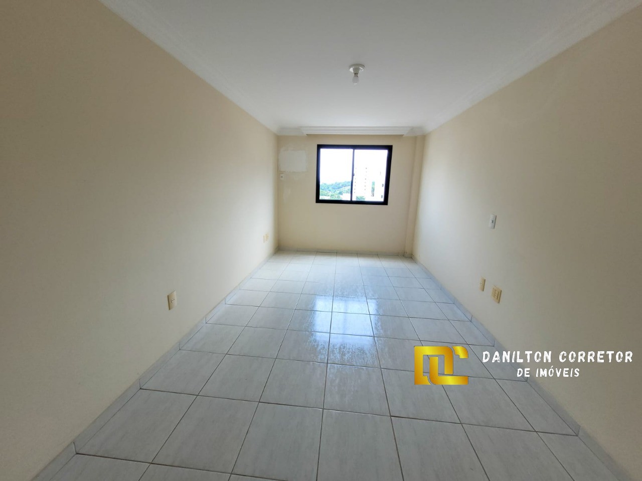 Apartamento frente mar com 4 quartos a venda ótima localização!