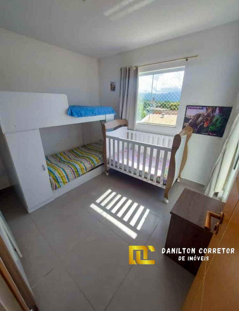 Casa a venda em santa monica com quintal e árvores frutíferas (preço baixo)