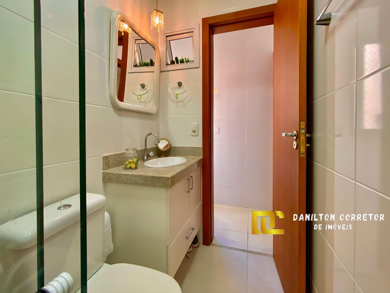 Lindo apartamento a venda no centro de guarapari