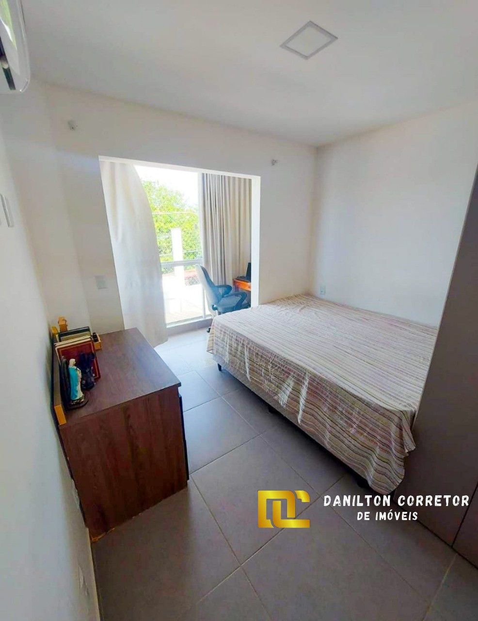 Casa a venda em santa monica com quintal e árvores frutíferas (preço baixo)