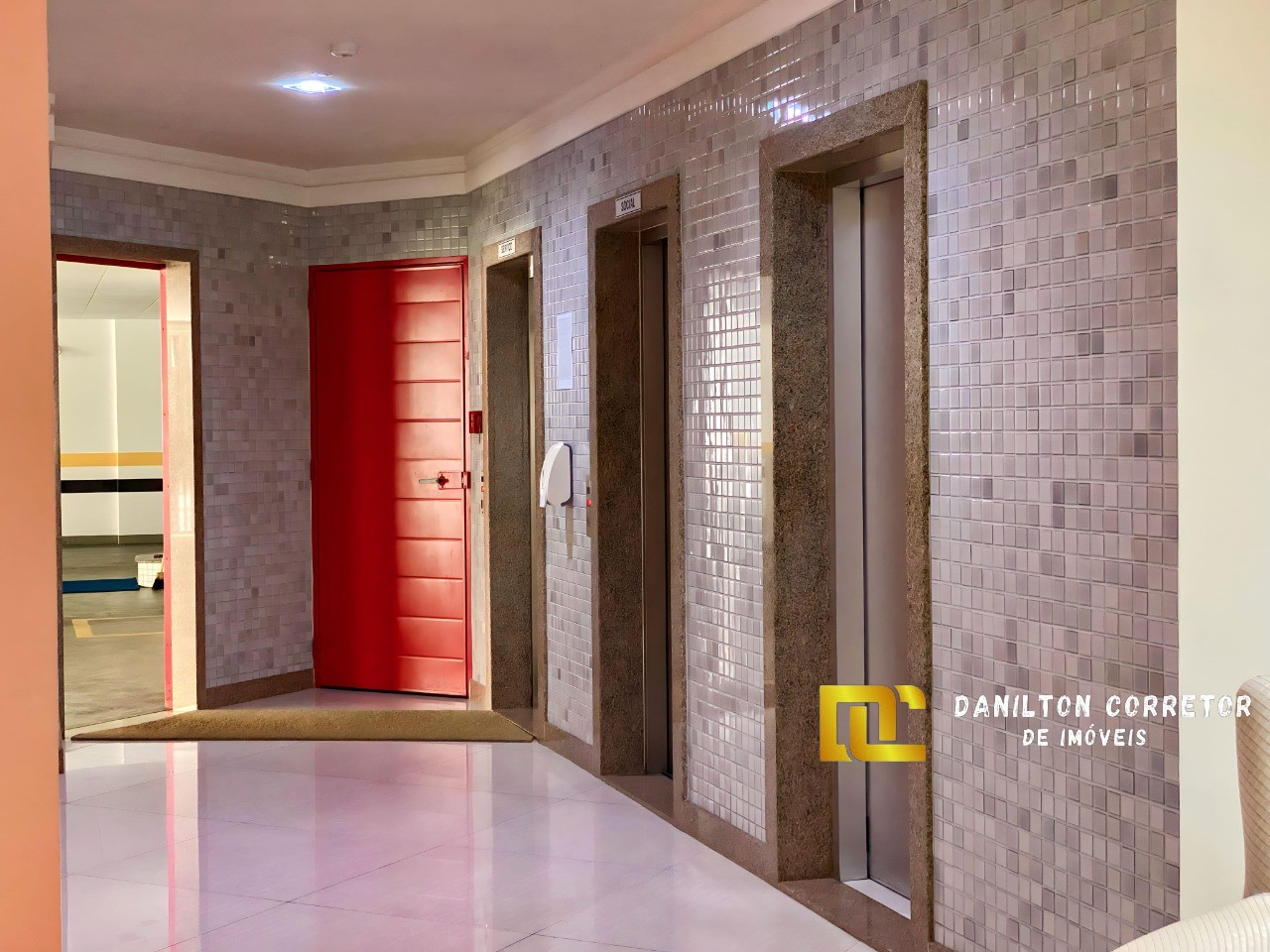 Lindo apartamento a venda no centro de guarapari