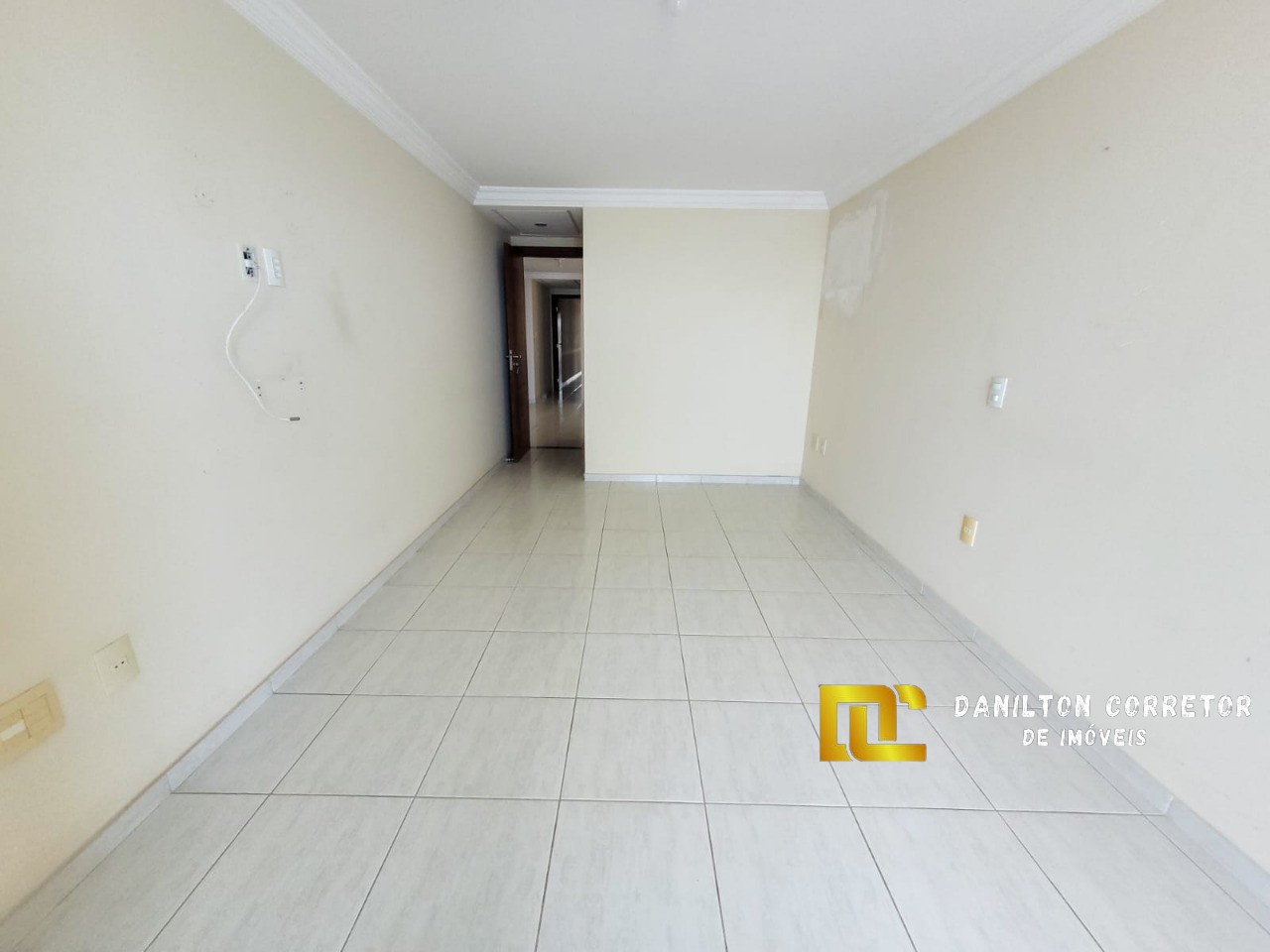 Apartamento frente mar com 4 quartos a venda ótima localização!