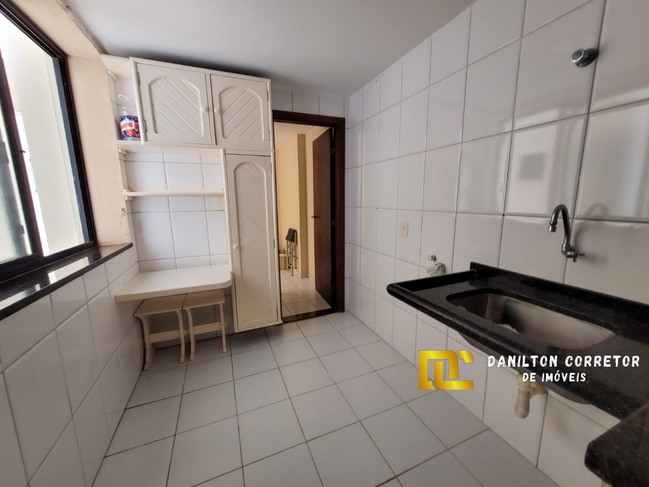 Apartamento frente mar com 4 quartos a venda ótima localização!