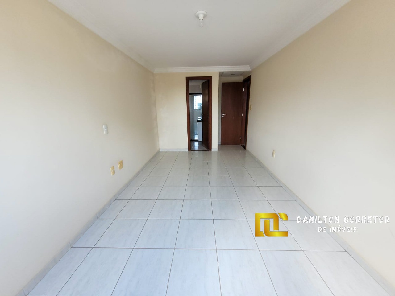Apartamento frente mar com 4 quartos a venda ótima localização!