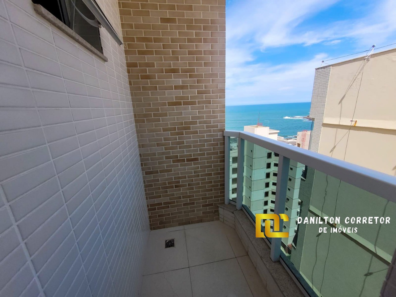 Apartamento 3 quartos com vista mar com um ótimo preço! a venda na praia do morro