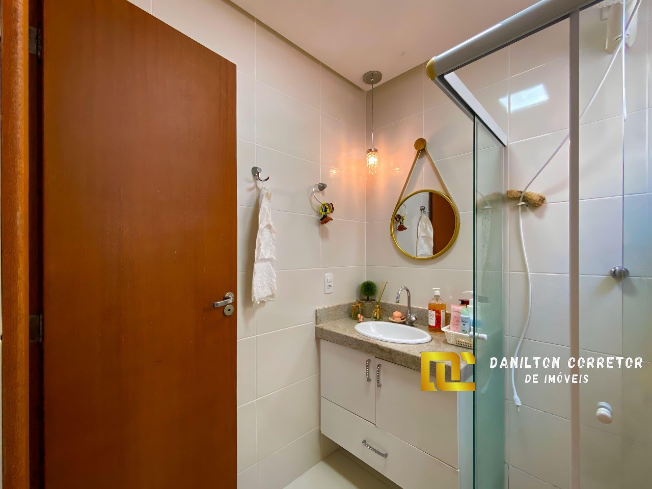 Lindo apartamento a venda no centro de guarapari