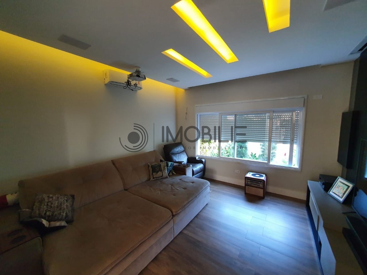 Casa, 4 quartos, 350 m² - Foto 8