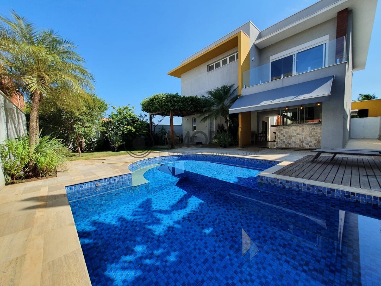Casa, 4 quartos, 350 m² - Foto 1