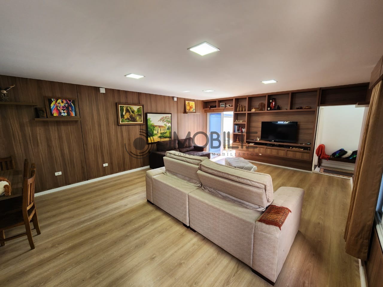 Casa, 3 quartos, 179 m² - Foto 1
