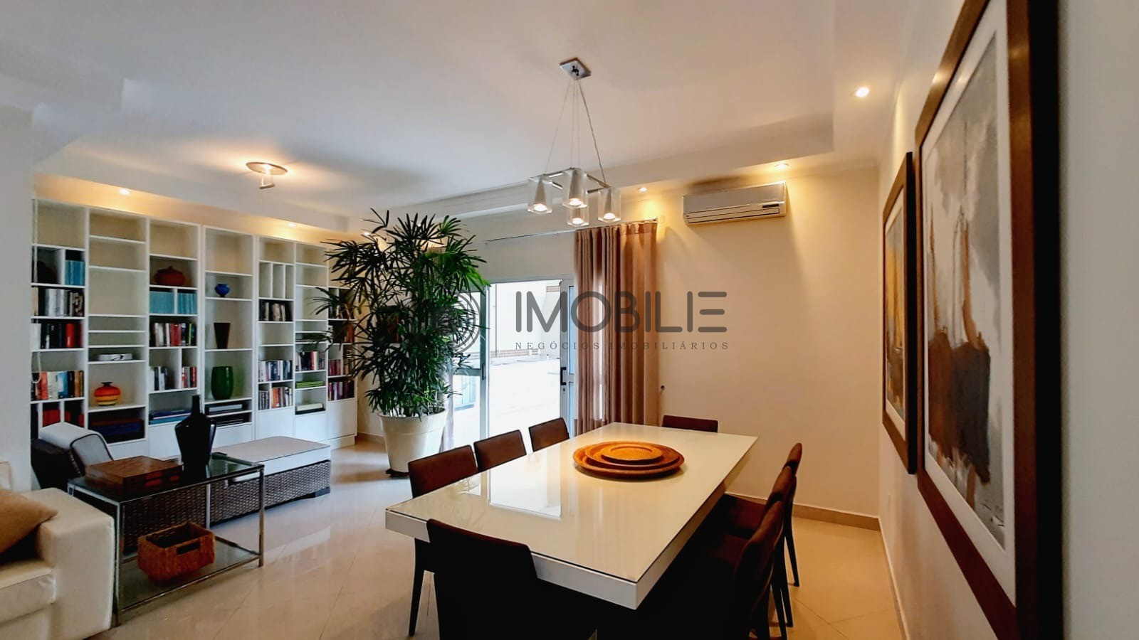 Casa, 4 quartos, 365 m² - Foto 1