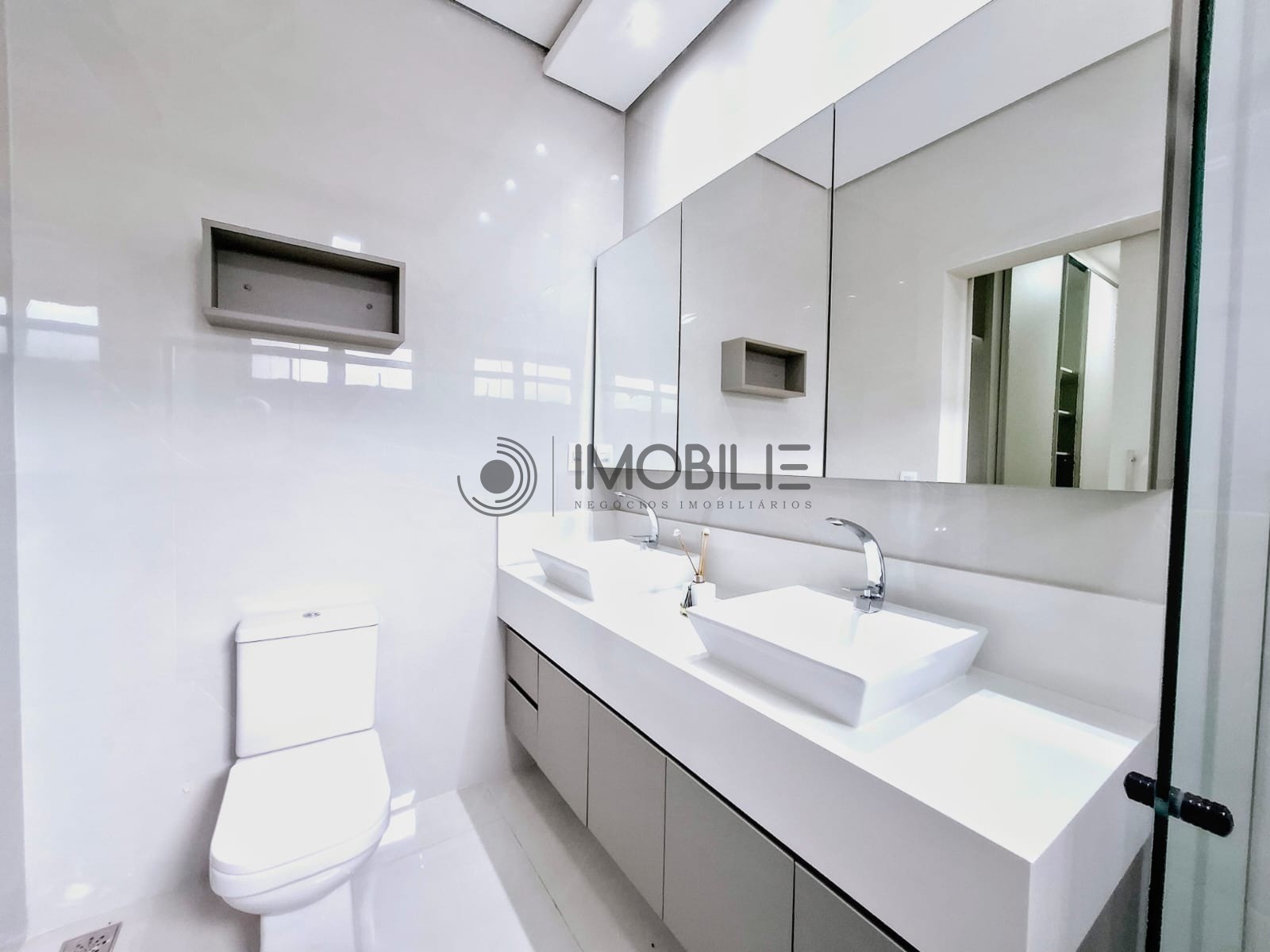 Casa, 3 quartos, 235 m² - Foto 37