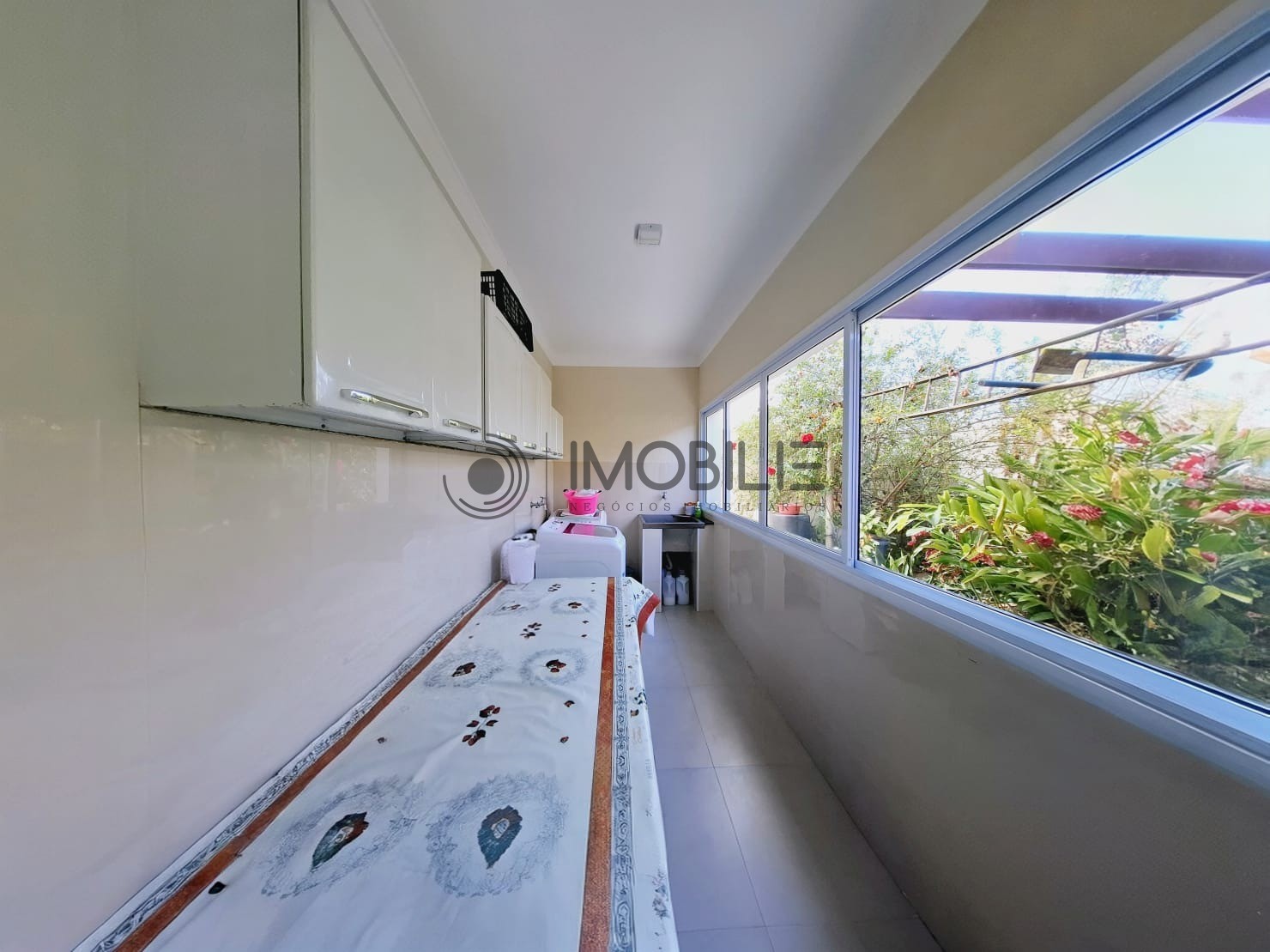 Casa, 4 quartos, 240 m² - Foto 11