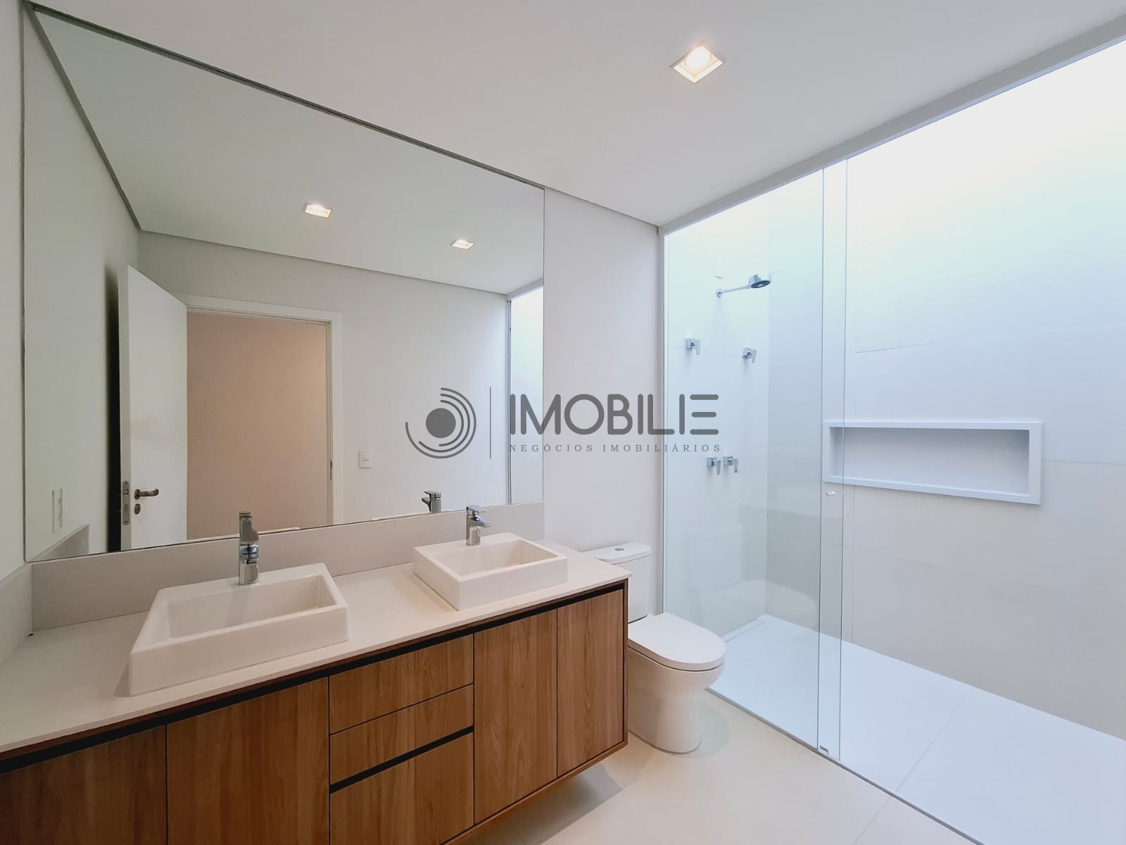 Casa, 3 quartos, 278 m² - Foto 35
