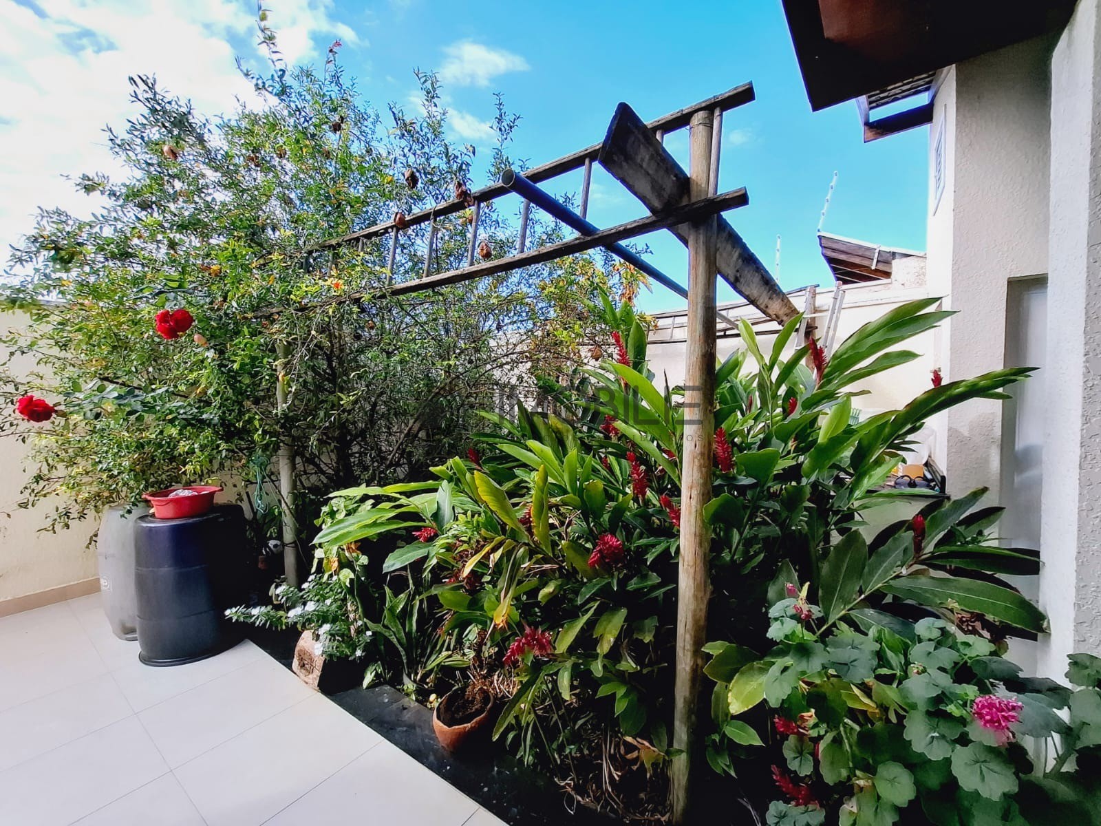 Casa, 4 quartos, 240 m² - Foto 12