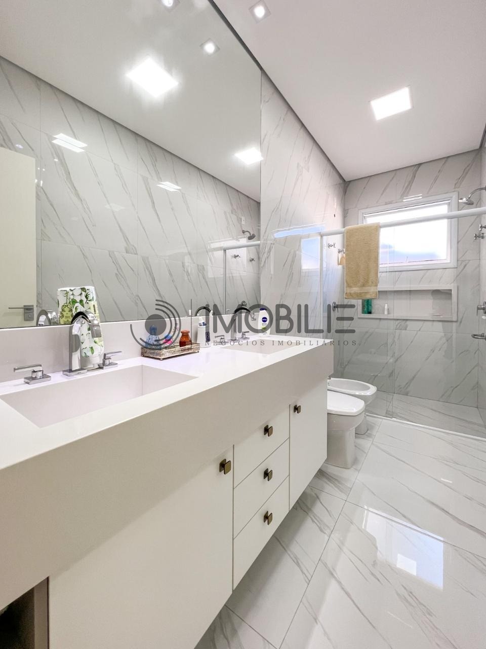 Casa, 4 quartos, 236 m² - Foto 24