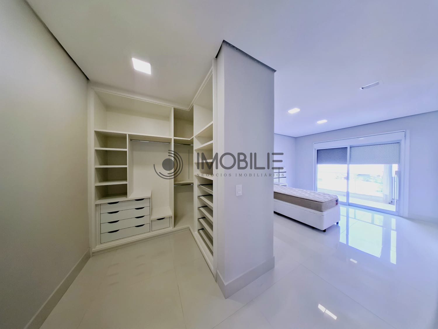 Casa, 4 quartos, 376 m² - Foto 42