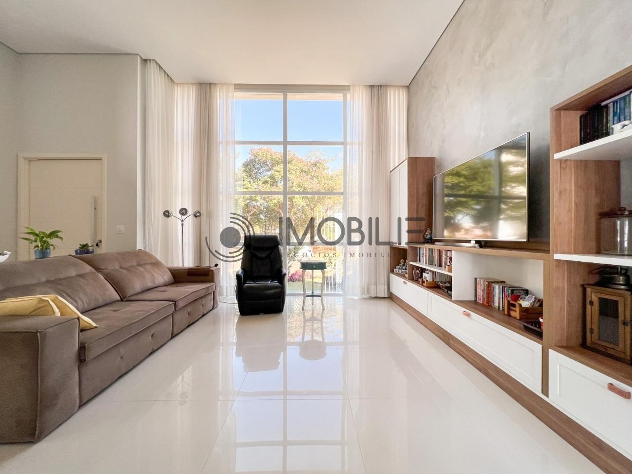 Casa, 4 quartos, 236 m² - Foto 2
